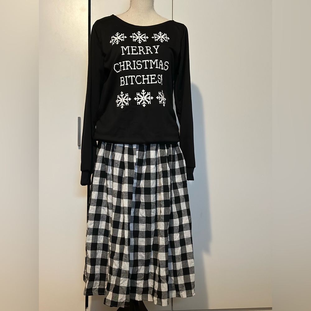 BW Plaid skirt ( never worn)